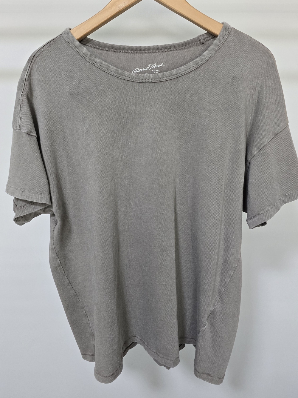 Universal Thread Gray Short Sleeve Crewneck Tee